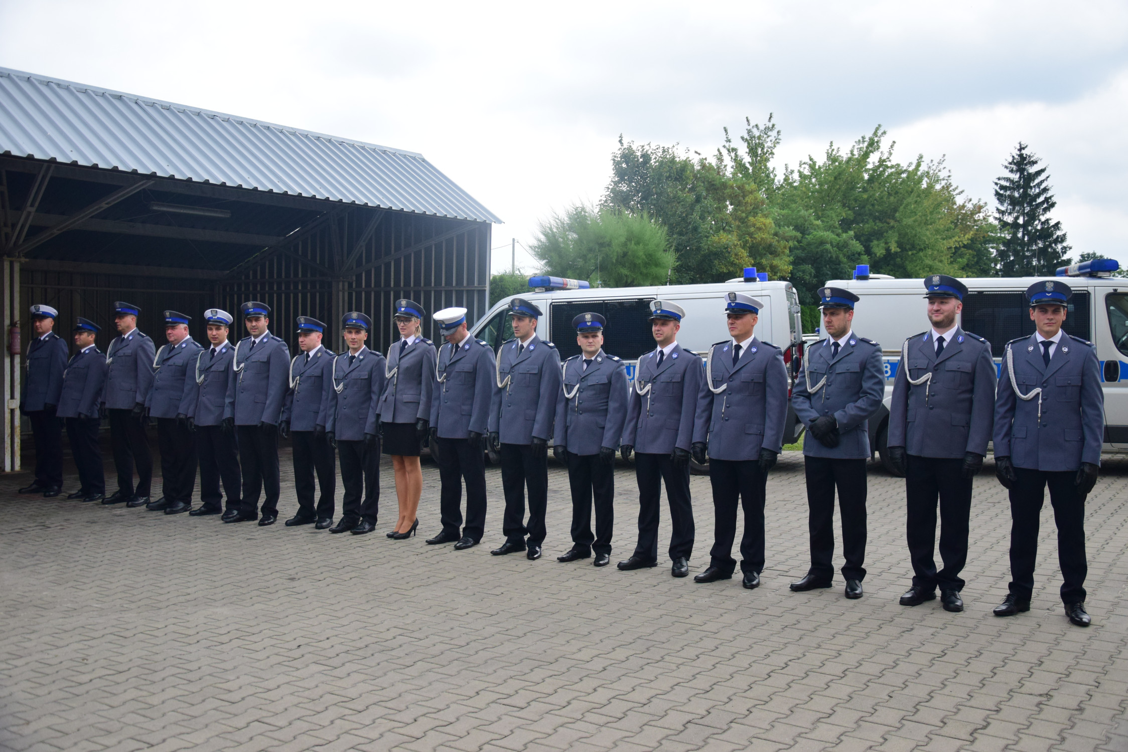 W Kolbuszowej funkcjonariusze policji otrzymali odznaczenia i awanse. Mamy zdjęcia z uroczystości [GALERIA ZDJĘĆ] - Zdjęcie główne