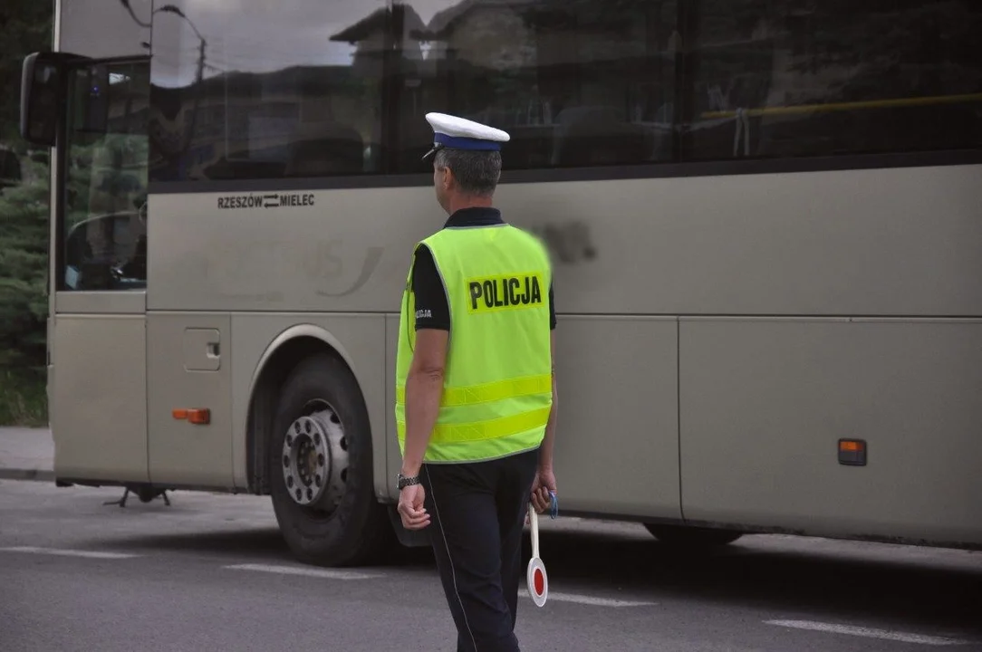 Posypały się mandaty. Kolbuszowska policja o wczorajszych kolizjach w Kolbuszowej, Kupnie i Krzątce [ZDJĘCIA] - Zdjęcie główne