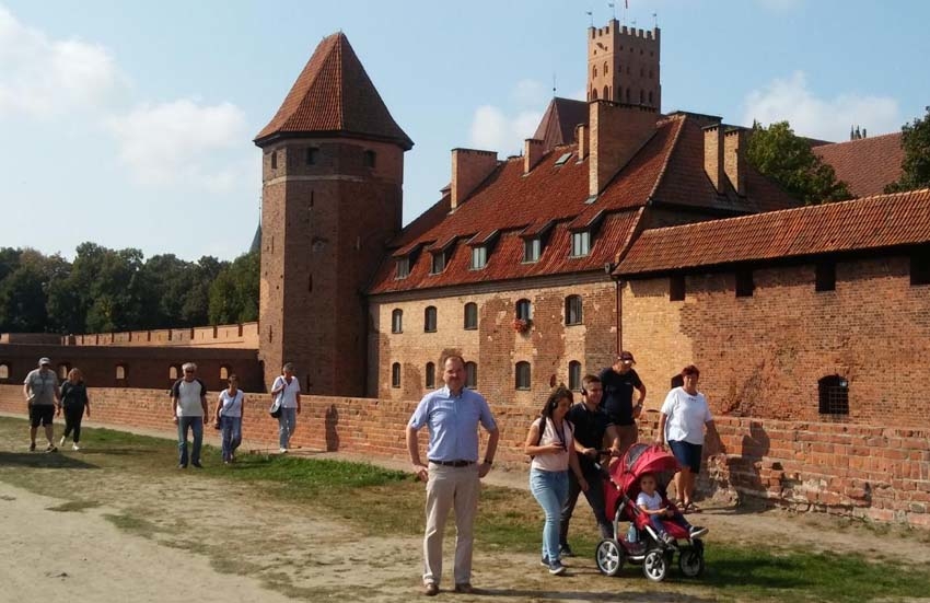 Naprawdę warto zobaczyć to miejsce. Rocznie odwiedza je pół miliona turystów - Zdjęcie główne