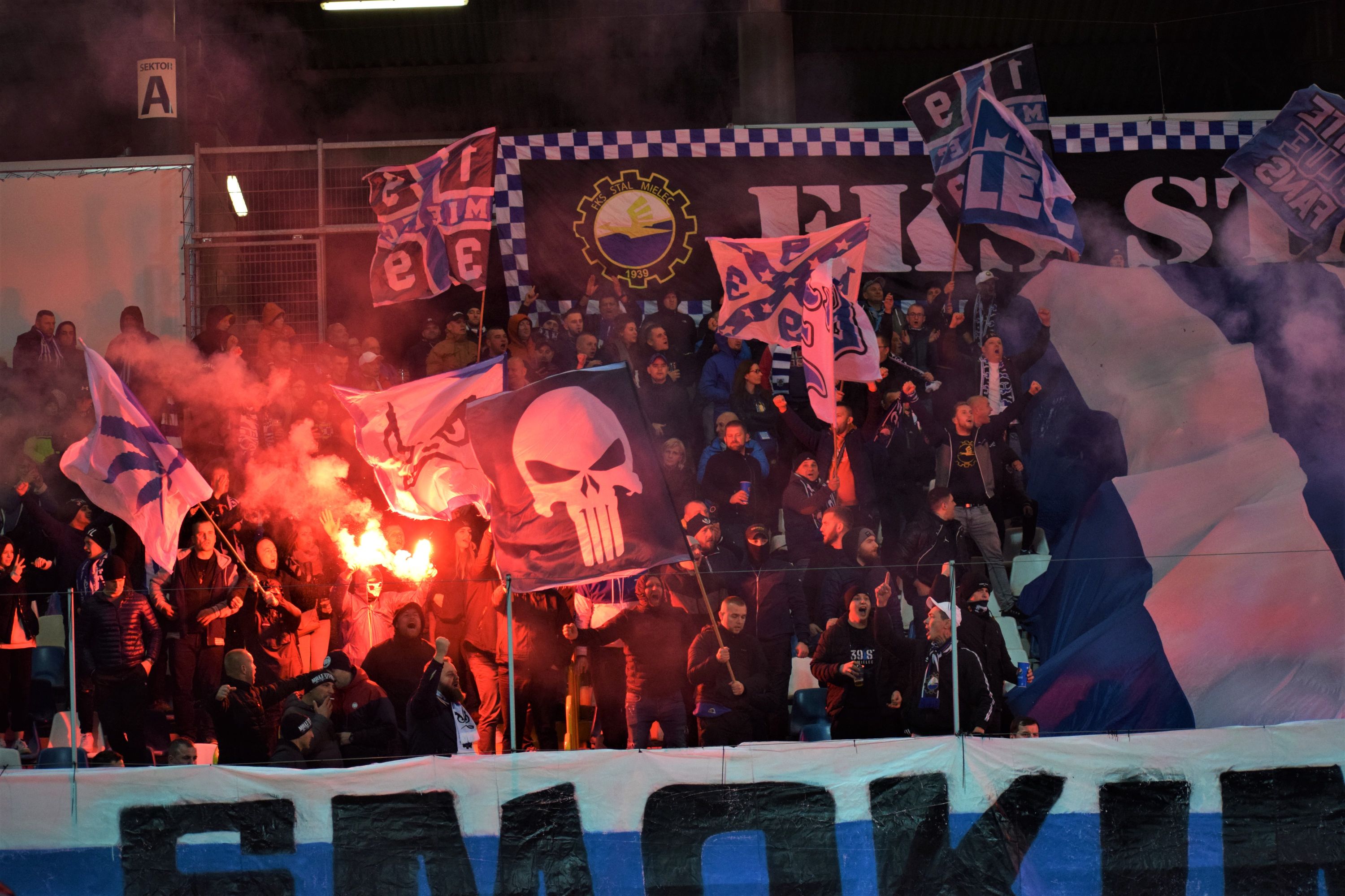 Tłumy na meczu PGE FKS Stal Mielec - Lech Poznań [FOTO - WIDEO] - Zdjęcie główne