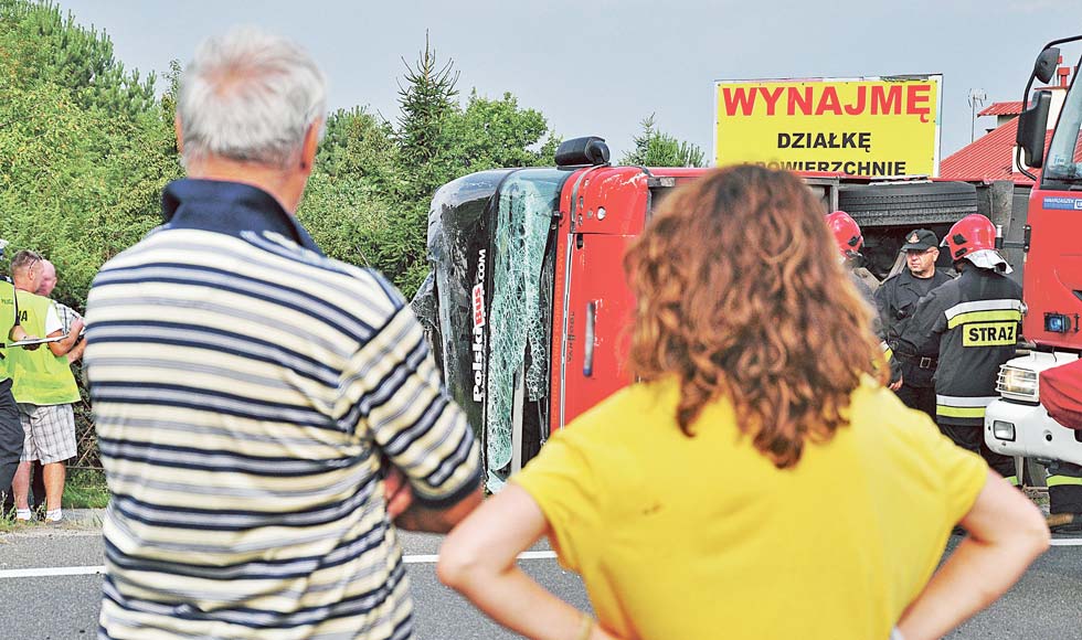 Katastrofa z kobietą w tle - Zdjęcie główne