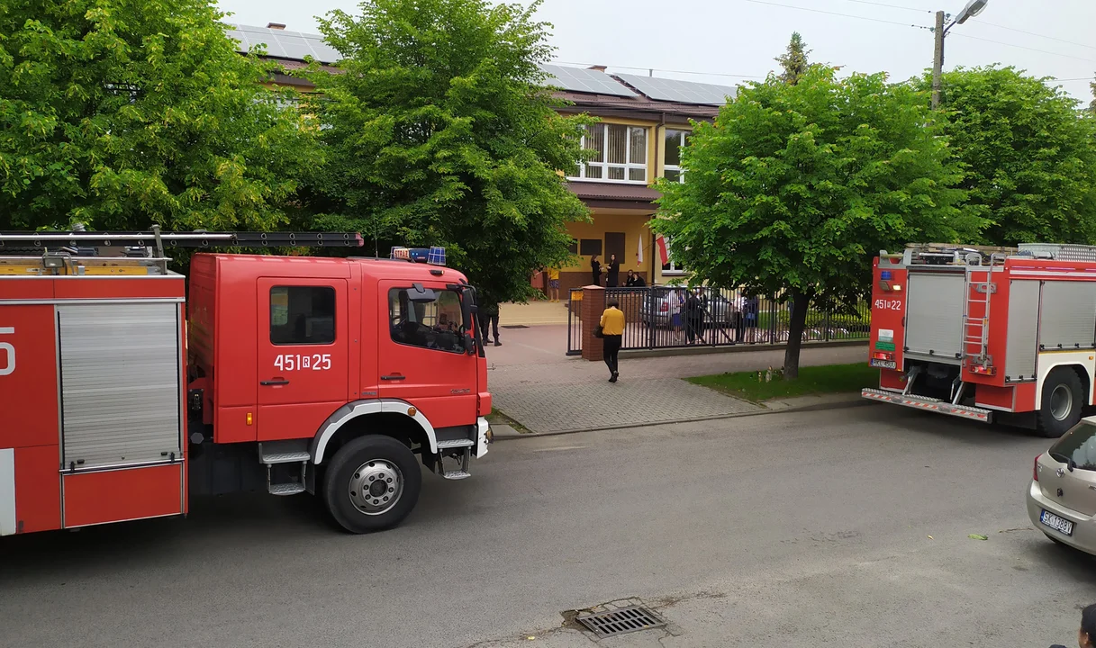Alarm w ZST w Kolbuszowej. Na miejscu strażacy i policja - Zdjęcie główne