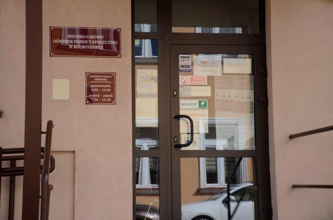 Miejsko-Gminny Ośrodek Pomocy Społecznej w Kolbuszowej przy ul. Obrońców Pokoju, ma 3 gwiazdki na 5 możliwych. W sumie zostało wystawionych 8 opinii. 