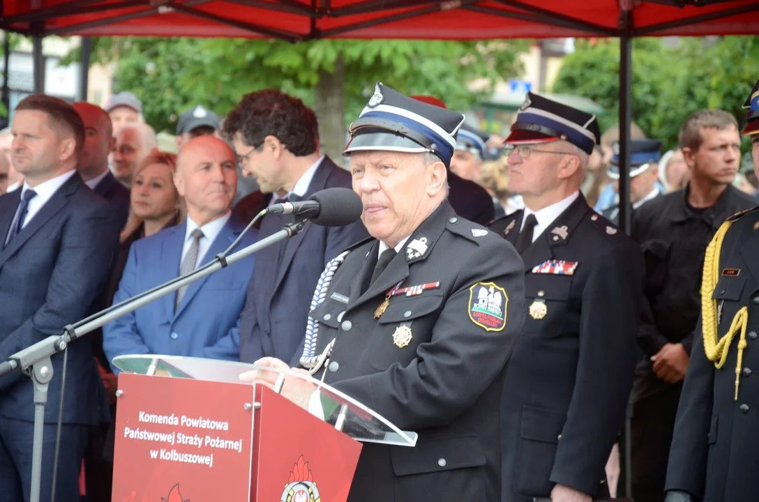 Uroczystości na kolbuszowskim rynku. 
