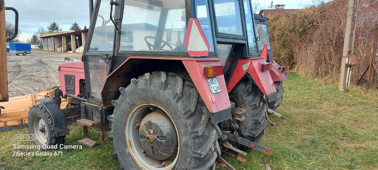 Burmistrz Kolbuszowej sprzedaje traktor. Ile trzeba zapłacić za zetora? [ZDJĘCIA] - Zdjęcie główne