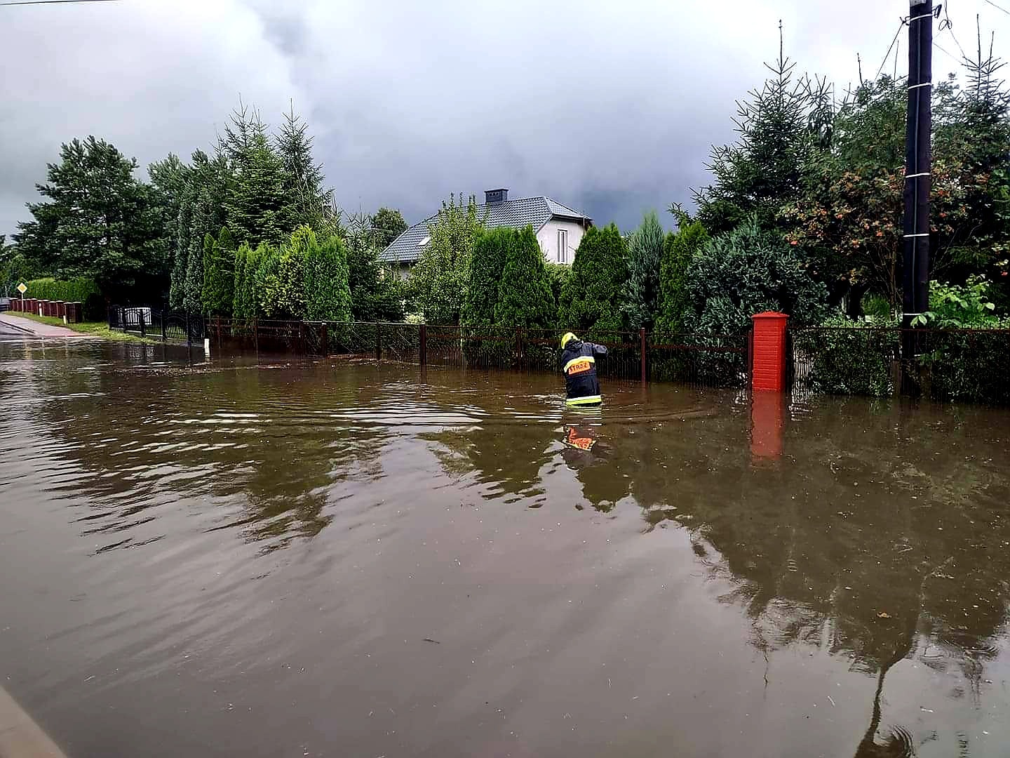 Interwencje strażaków w Majdanie Królewskim. 