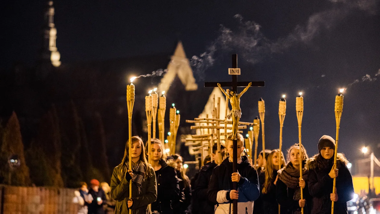 Droga Krzyżowa ulicami Kolbuszowej. Tę trasę pokonają wierni  - Zdjęcie główne