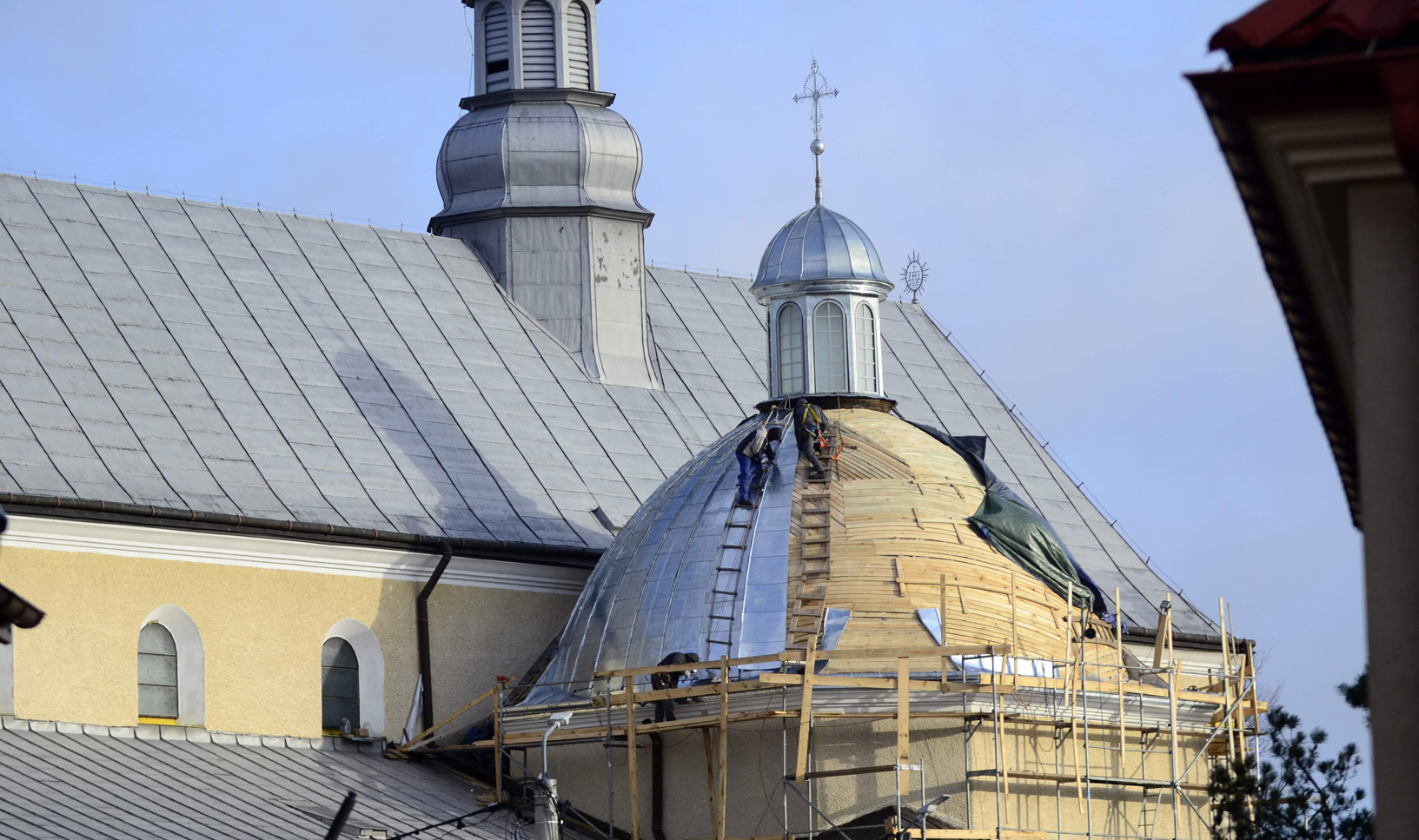 Architekci ostrzegają przed zawaleniem wieży kościoła parafialnego w Kolbuszowej - Zdjęcie główne