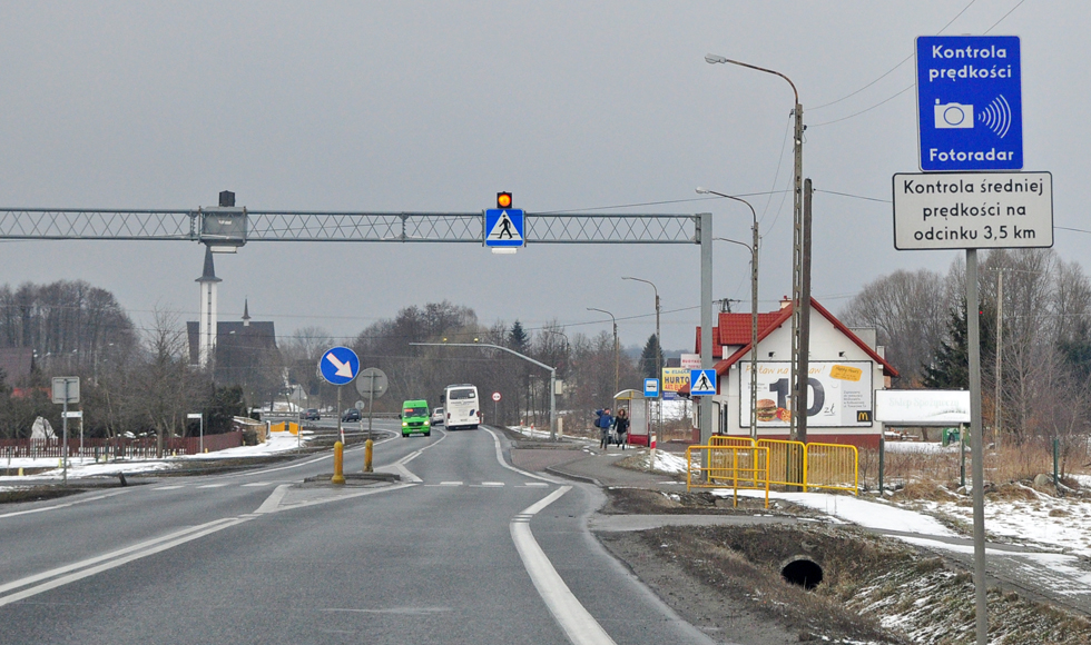 Radni z Kolbuszowej wnioskują do GDDKiA o zwiększenie prędkości na odcinkowym pomiarze prędkości w Kolbuszowej Górnej  - Zdjęcie główne