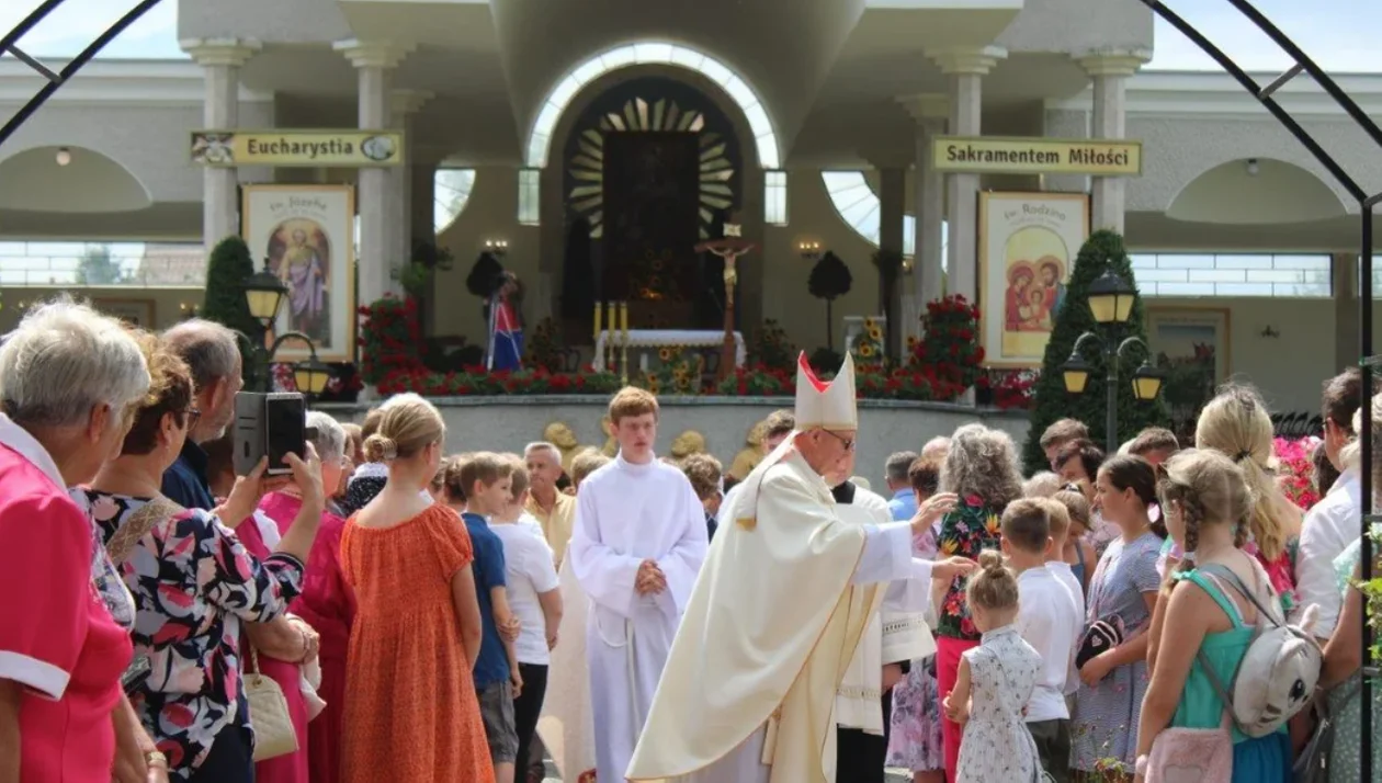 Odpust w Cmolasie już niebawem. Przed nami huczne uroczystości - Zdjęcie główne