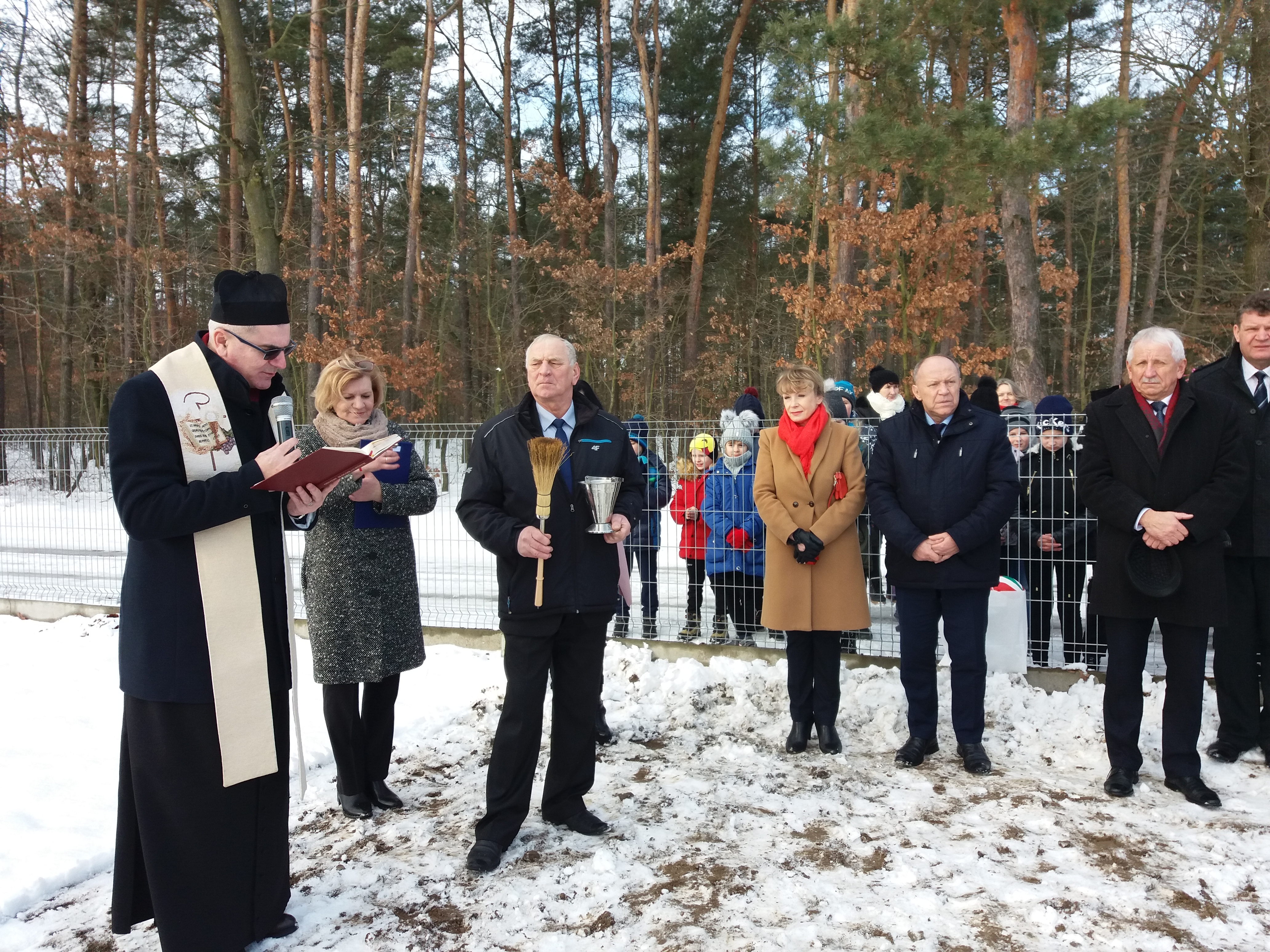 W piątek, 21 grudnia, odbyło się oficjalne otwarcie boisk wielofunkcyjnych w Mechowcu [ZDJĘCIA] - Zdjęcie główne