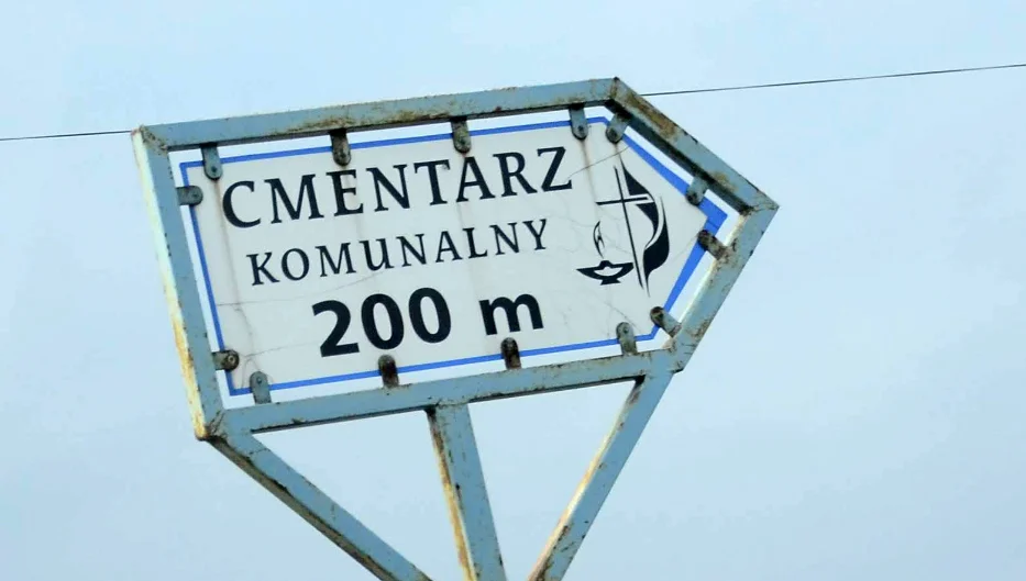 Po latach kradzieży w końcu zainstalowane zostaną kamery na cmentarzu w Kolbuszowej Dolnej. Monitoring ma odstraszyć złodziei - Zdjęcie główne