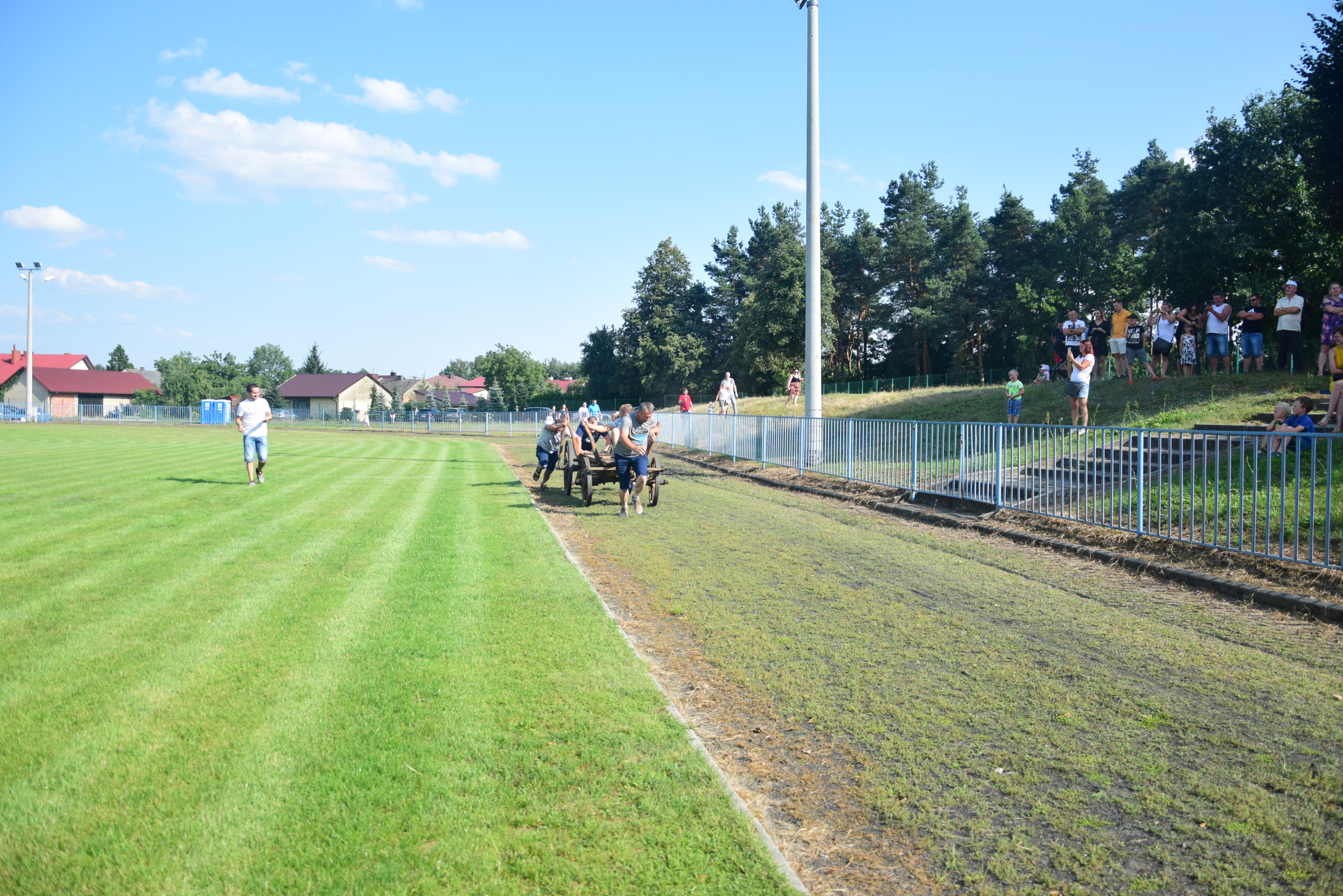 Samorząd przymierza się do remontu stadionu w Raniżowie. Jakie dokładnie zmiany są przewidziane w projekcie? - Zdjęcie główne