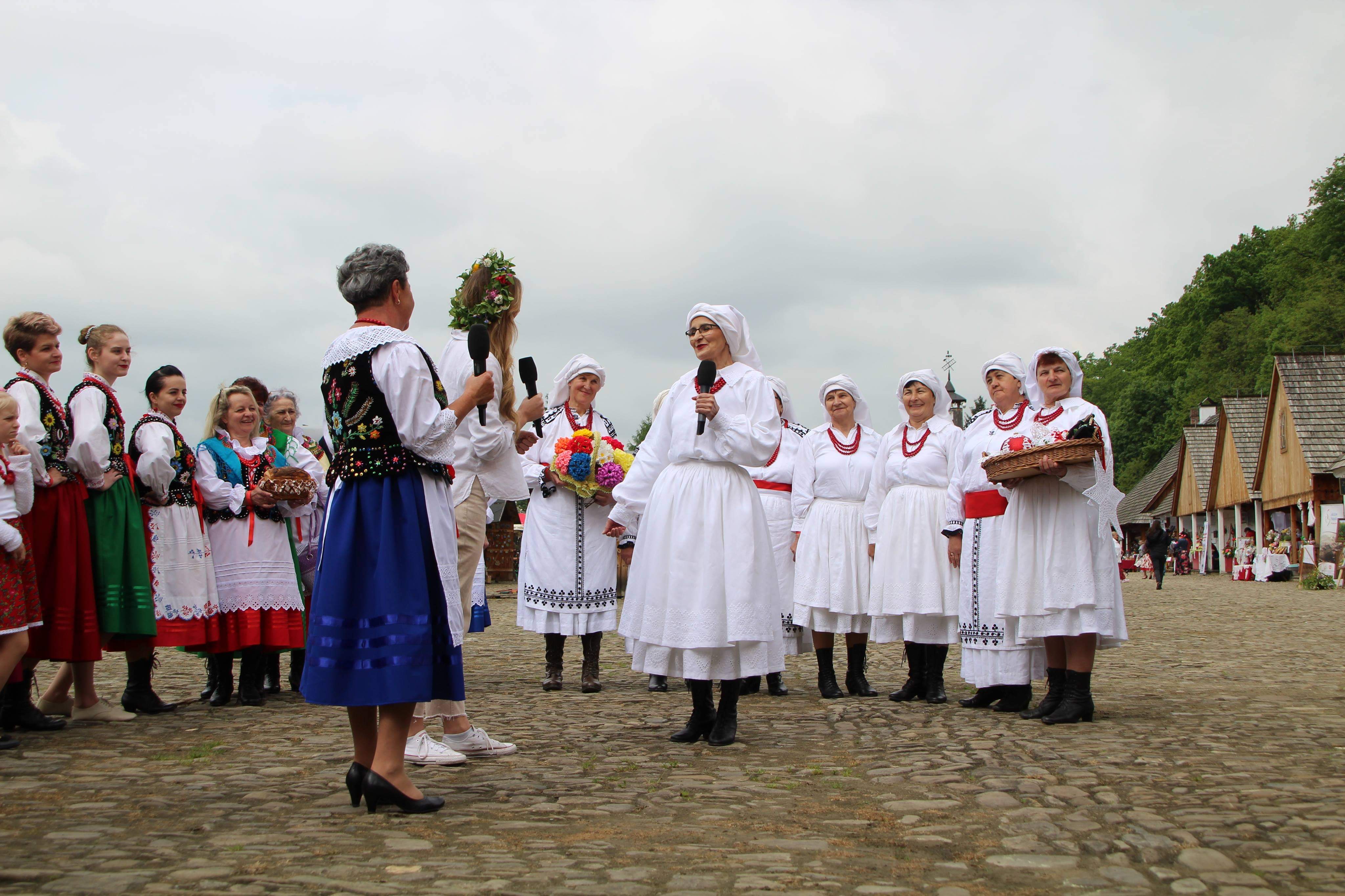 Koła Gospodyń Wiejskich z gminy Raniżów na konkusie. 