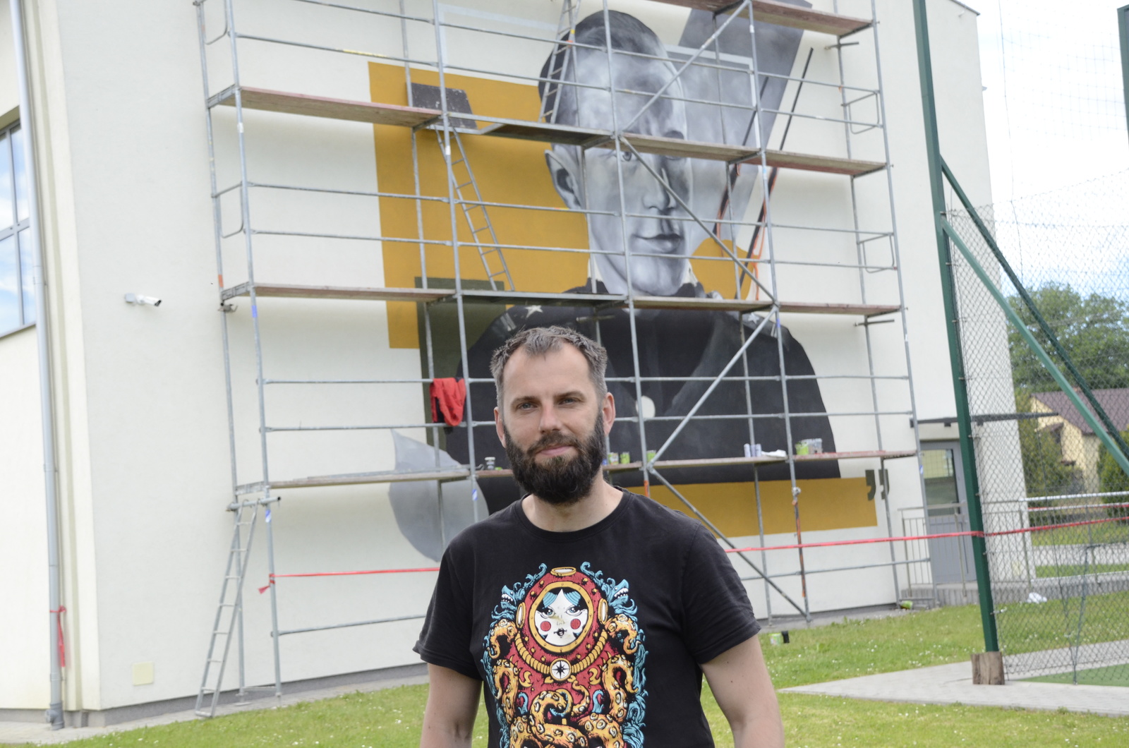 Rozmowa z Arkadiuszem Andrejkowem - to on namalował niesamowity mural w Weryni! [ZDJĘCIA] - Zdjęcie główne