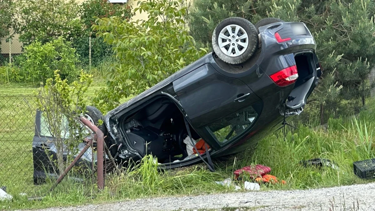 Tragiczny wypadek w Medyni Głogowskiej. Nie żyje mieszkanka powiatu kolbuszowskiego. Kolejne dwie osoby zostały ranne [ZDJĘCIA] - Zdjęcie główne