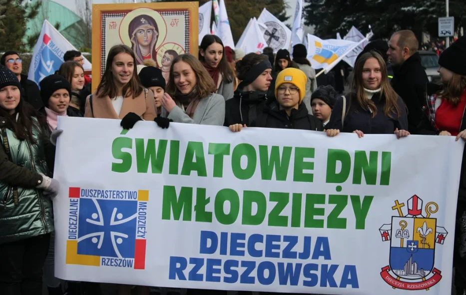 Lizbona na Podkarpaciu. Parafia Cmolas zaprasza na wydarzenie [PLAKAT] - Zdjęcie główne