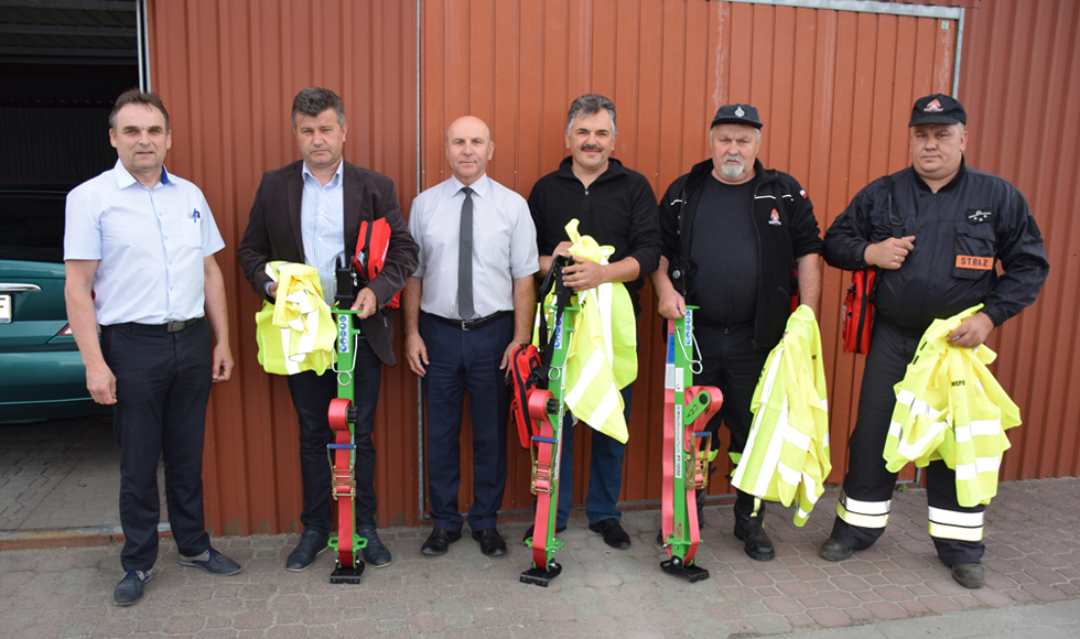 Sprzęt ratunkowy trafił do strażaków z czterech jednostek OSP z gminy Kolbuszowa - Zdjęcie główne