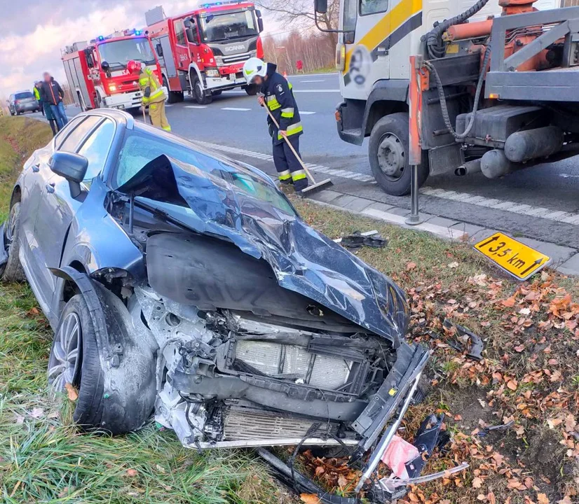 PODKARPACIE. Policja o tragicznym wypadku w Jaworniku. Nie żyje 45-letnia kobieta [ZDJĘCIA] - Zdjęcie główne