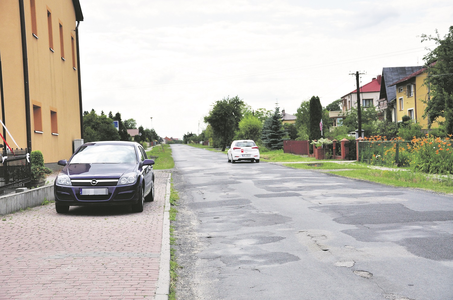 Gmina Raniżów. Drogie oferty w przetargach i brak dotacji. Odcinek drogi powiatowej w Woli Raniżowskiej w tym roku nie ma szans na remont. - Zdjęcie główne