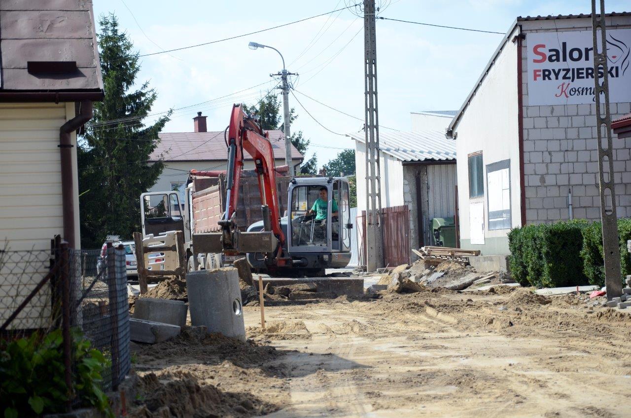 Co zatrzymało budowlańców? Czytelnik pyta o remont ul. Nowe Miasto - Zdjęcie główne