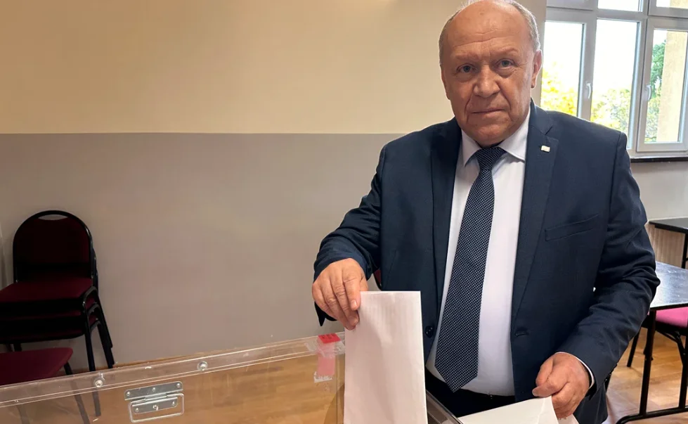 Poseł Zbigniew Chmielowiec komentuje wynik wyborów na wójtów i burmistrza: "Szanuje demokrację" - Zdjęcie główne