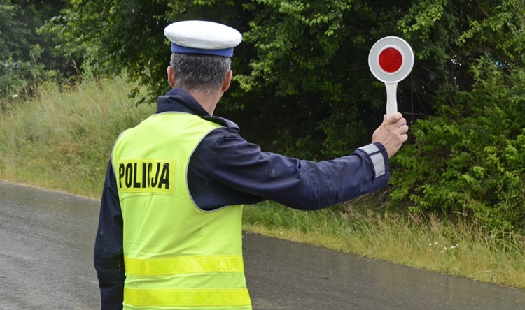 Podkarpacie. Ponad 100 km/h w terenie zabudowanym  - Zdjęcie główne