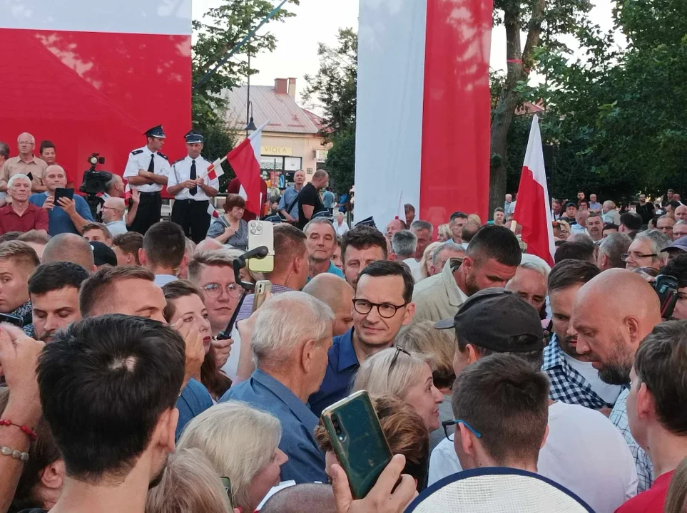 Premier Mateusz Morawiecki w Kolbuszowej [RELACJA NA ŻYWO] - Zdjęcie główne