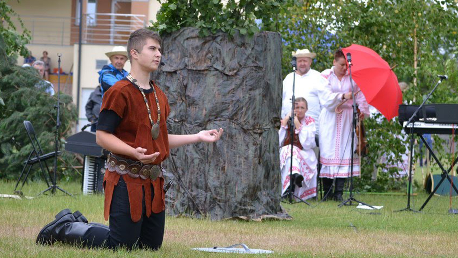 Widowisko w Dzikowcu - 2016 rok