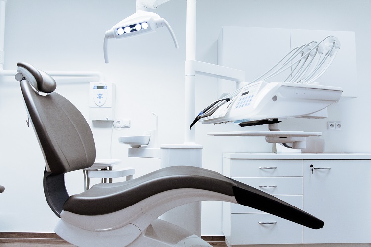 Co to jest protetyka dentystyczna? - Zdjęcie główne