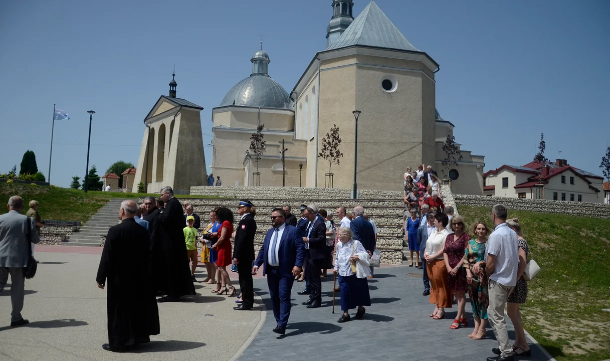 Oficjalne otwarcie Bulwarów nad Nilem w Kolbuszowej. Poświęcono również dom seniora i wsparcia rodziny [ZDJĘCIA] - Zdjęcie główne