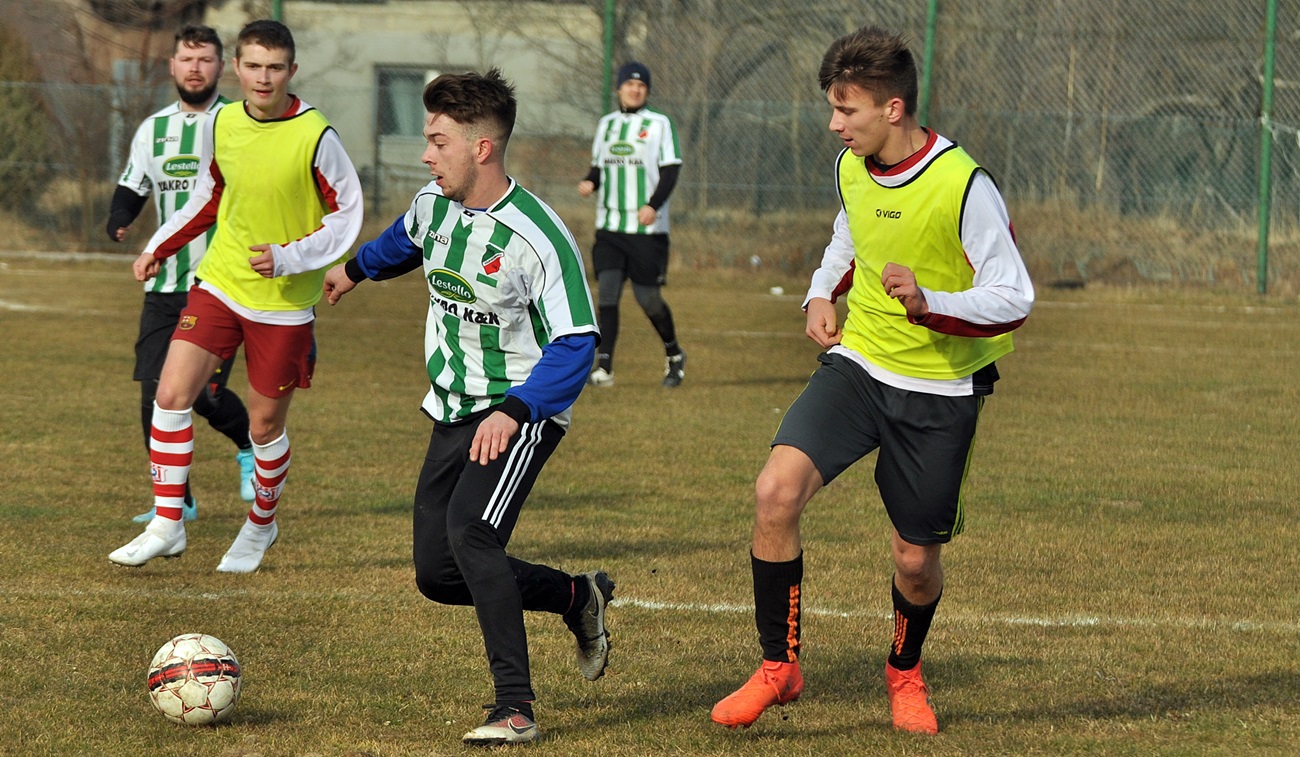 Kolbuszowianka - Progres Kawęczyn 1:2 [ZDJĘCIA] - Zdjęcie główne