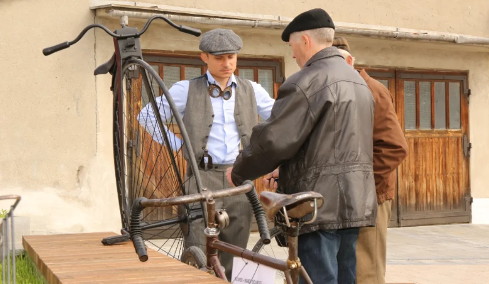 Muzeum starego polskiego roweru w Kolbuszowej? O tym pomyśle mówi Paweł Michno, dyrektor biblioteki - Zdjęcie główne