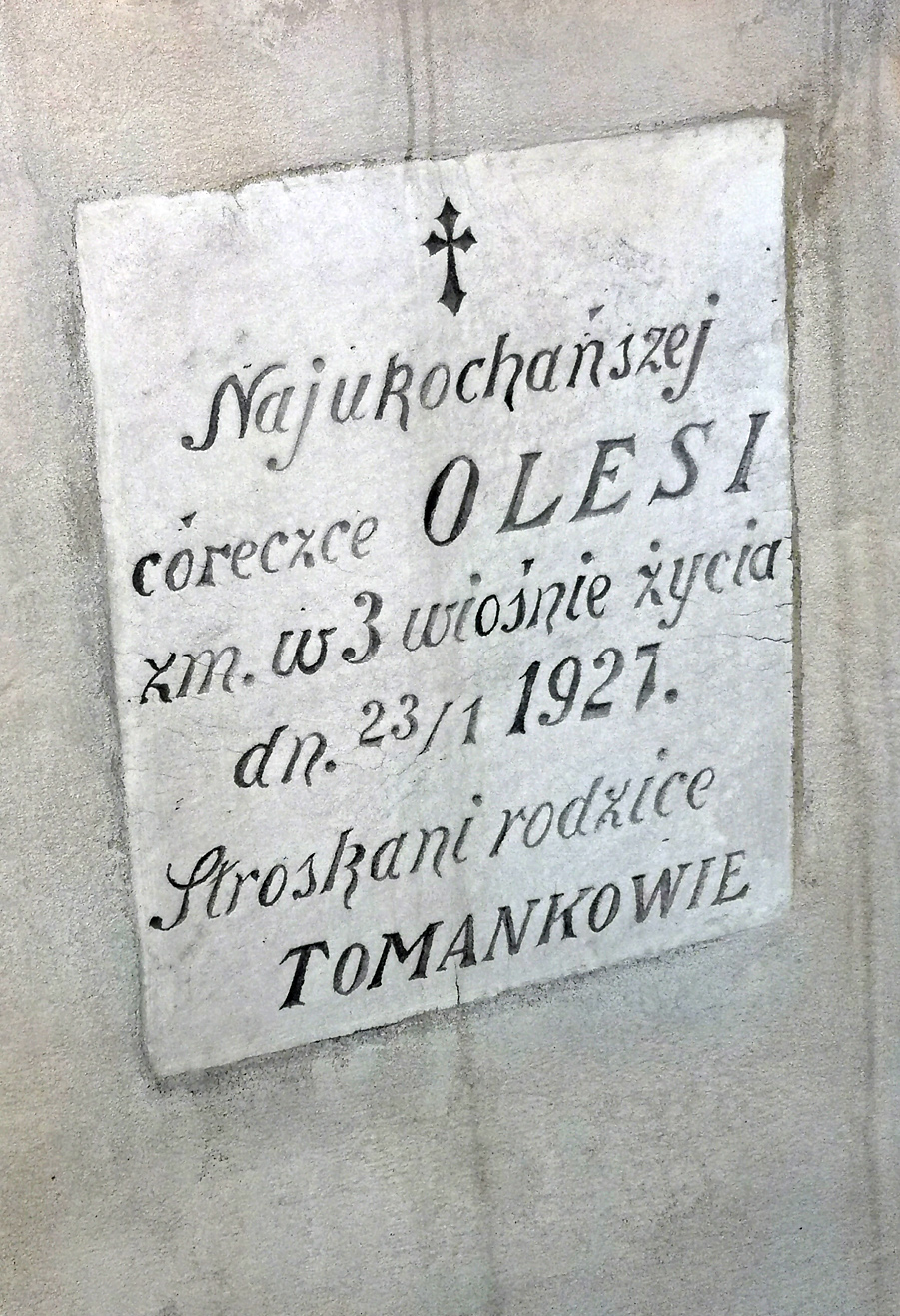 Nagrobek Olesi Tomankowej.