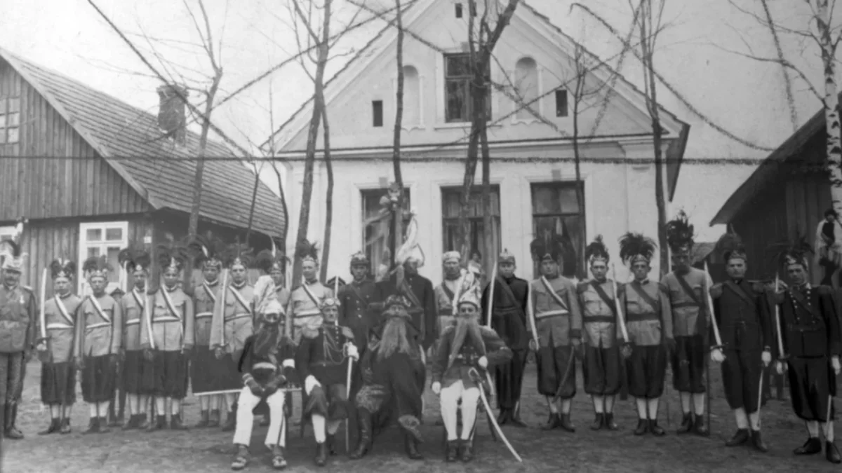 Wielkanoc dawniej. Zobacz archiwalne fotografie wykonane niedaleko Kolbuszowej [ZDJĘCIA] - Zdjęcie główne