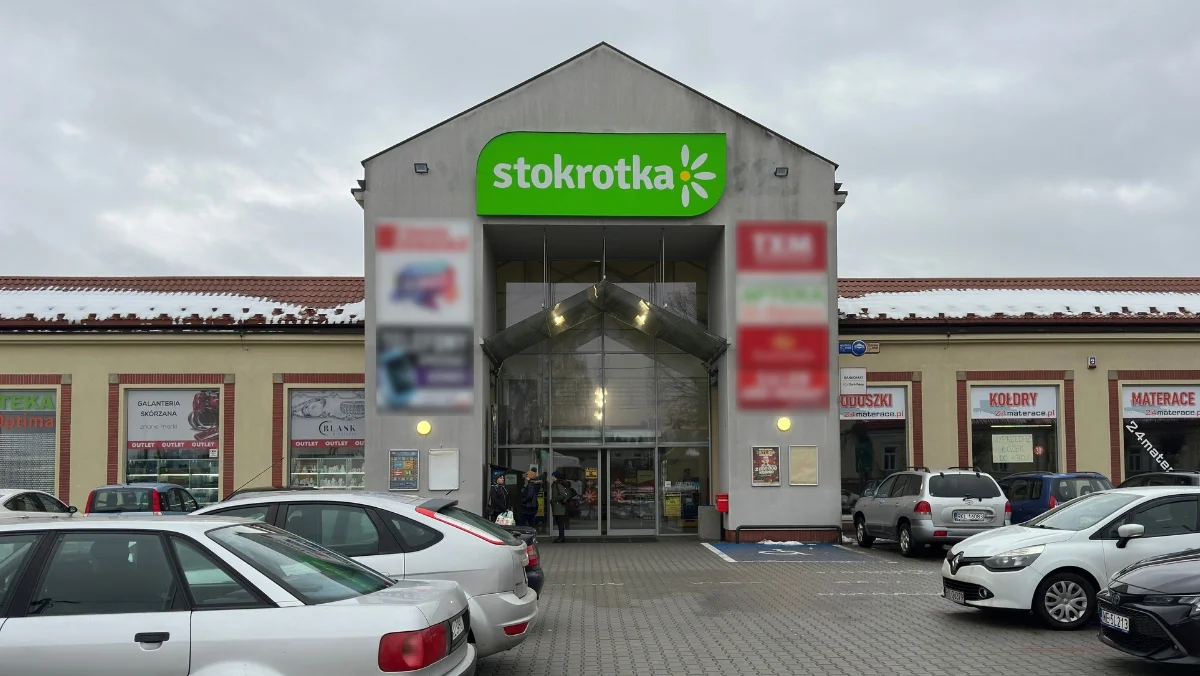 Sklep Stokrotka po 15 latach znika z Kolbuszowej. Zobacz archiwalne zdjęcia z budowy i wielkiego otwarcia supermarketu - Zdjęcie główne