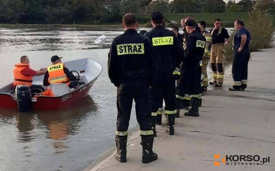 Sześć kul w głowie kobiety znalezionej nad Wisłą w powiecie mieleckim - Zdjęcie główne