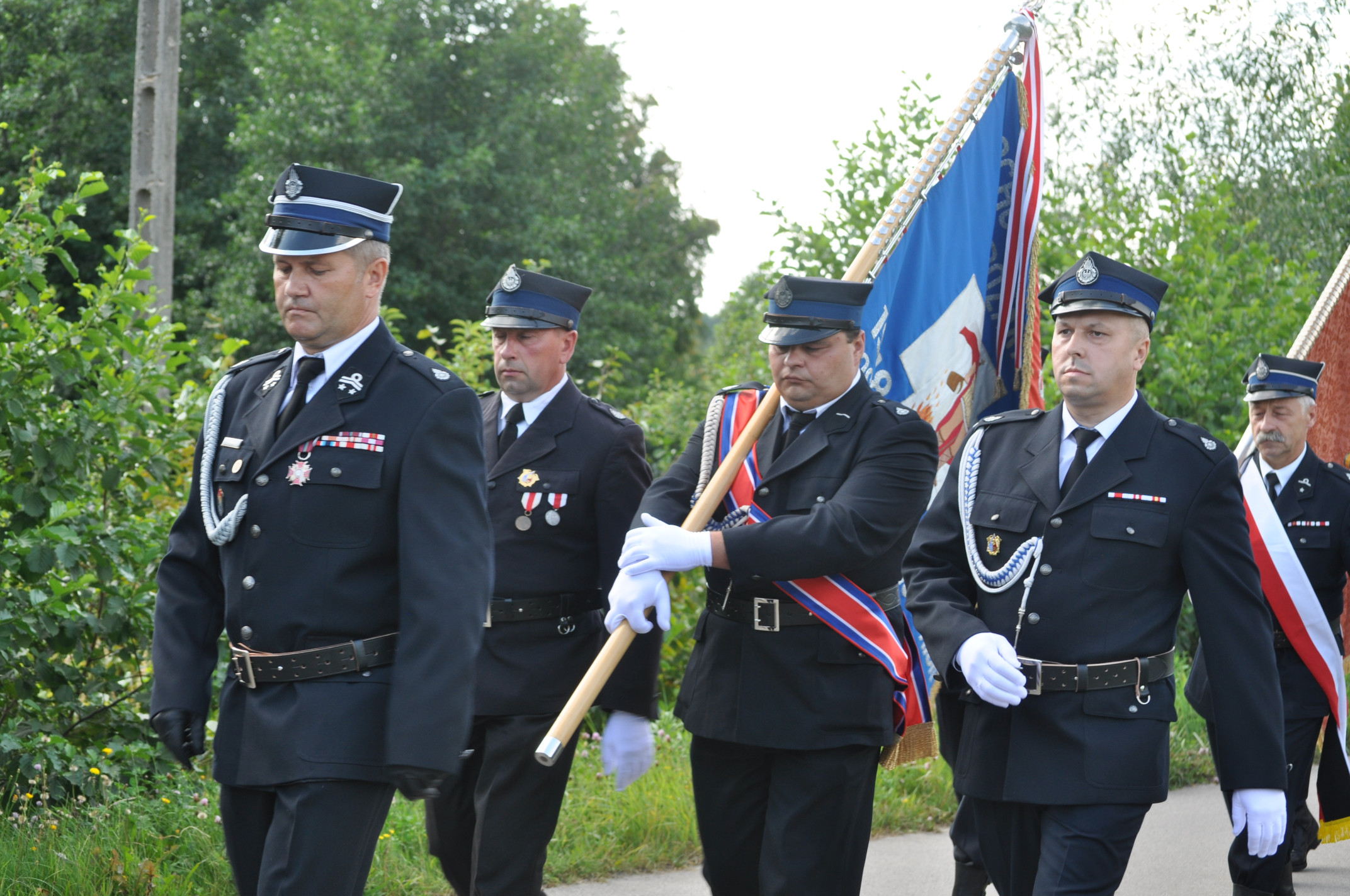 Gmina Cmolas. Jednostka OSP Ostrowy Baranowskie świętowała jubileusz [GALERIA ZDJĘĆ] - Zdjęcie główne