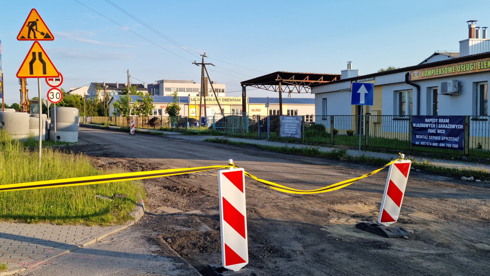 Ulica Handlowa w Kolbuszowej jest obecnie ulicą jednokierunkową. 