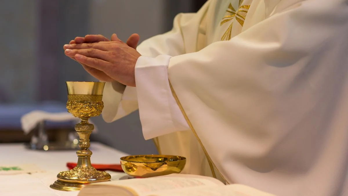 Zbyt mało księży w parafiach. Tu nie będzie mszy świętych - Zdjęcie główne