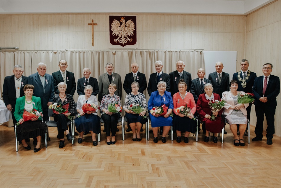 Medale dla małżeństw z gminy Raniżów. Są razem ponad 50 lat! [ZDJĘCIA - LISTA NAZWISK] - Zdjęcie główne