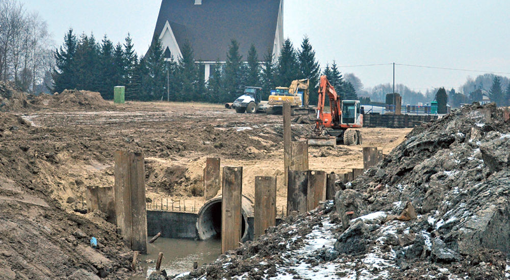 Parking nad rzeką - Zdjęcie główne