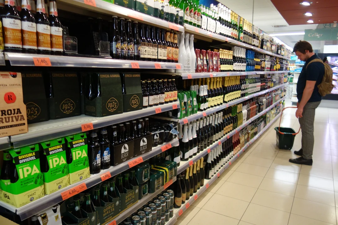Mieszkańcy powiatu kolbuszowskiego najwięcej wydają na piwo i wódkę  - Zdjęcie główne