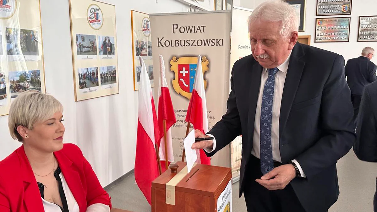 Wybory na starostę kolbuszowskiego. Za nami pierwsza sesja Rady Powiatu Kolbuszowskiego - Zdjęcie główne