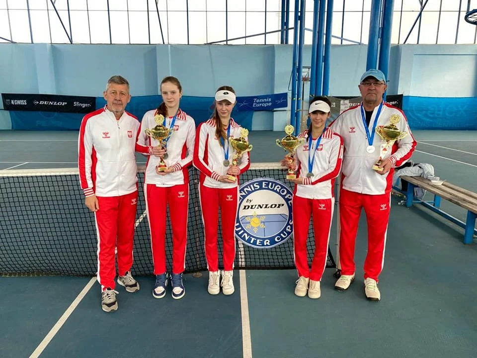 Udane Drużynowe Mistrzostwa Europy U-14 w Rakovnikach dla Polski. Biało-czerwone z naszą Oliwią Sybicką w składzie zdobyły srebrny medal - Zdjęcie główne