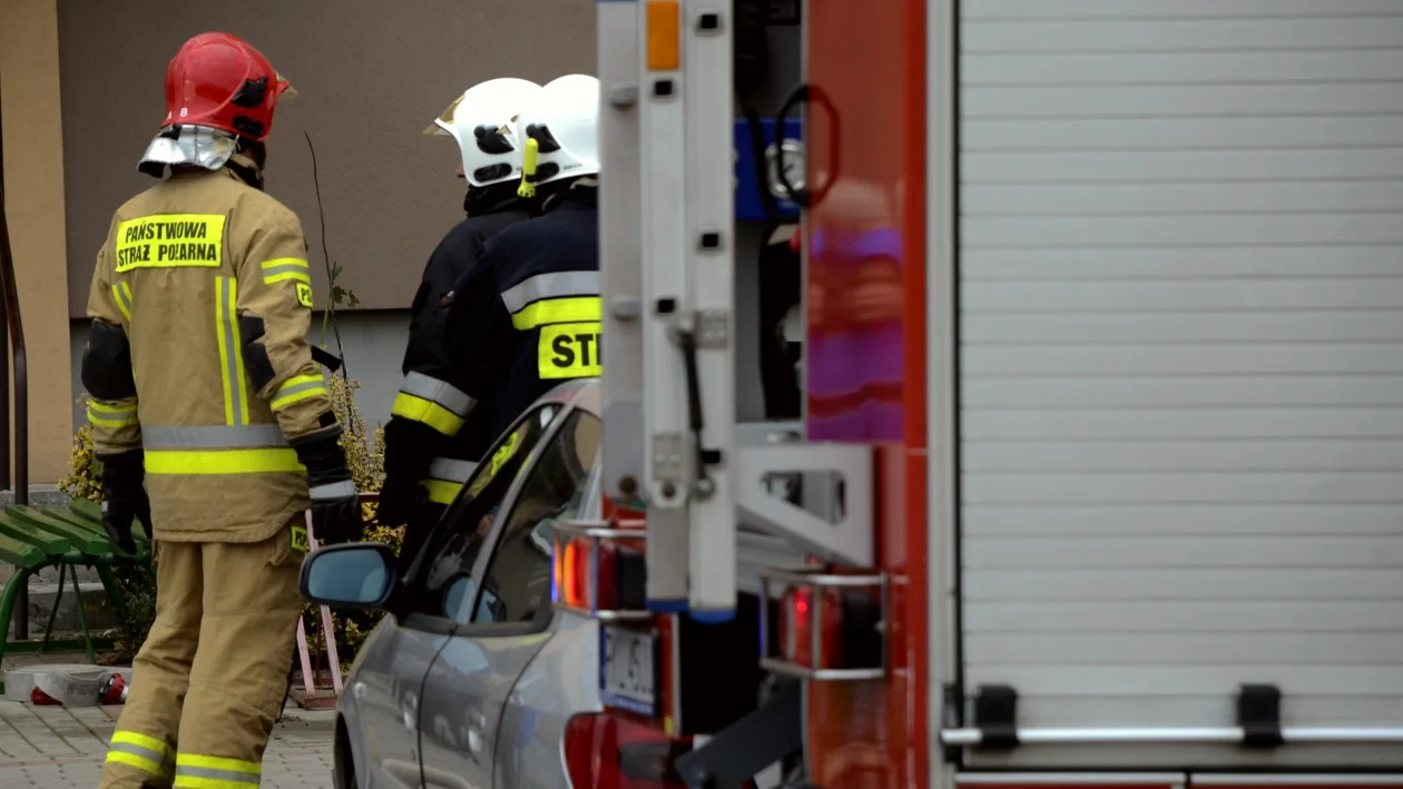 Śmiertelne zatrucie czadem w Trzebosi. Tlenek węgla zbiera tragiczne żniwo - Zdjęcie główne