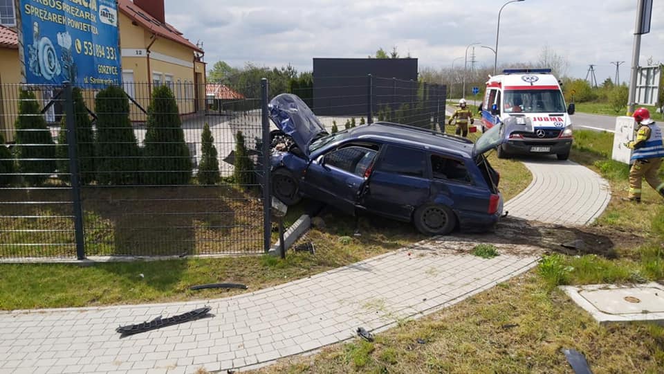 Z PODKARPACIA. 3-letnie dziecko ranne w wypadku! 4 osoby z obrażeniami [FOTO] - Zdjęcie główne