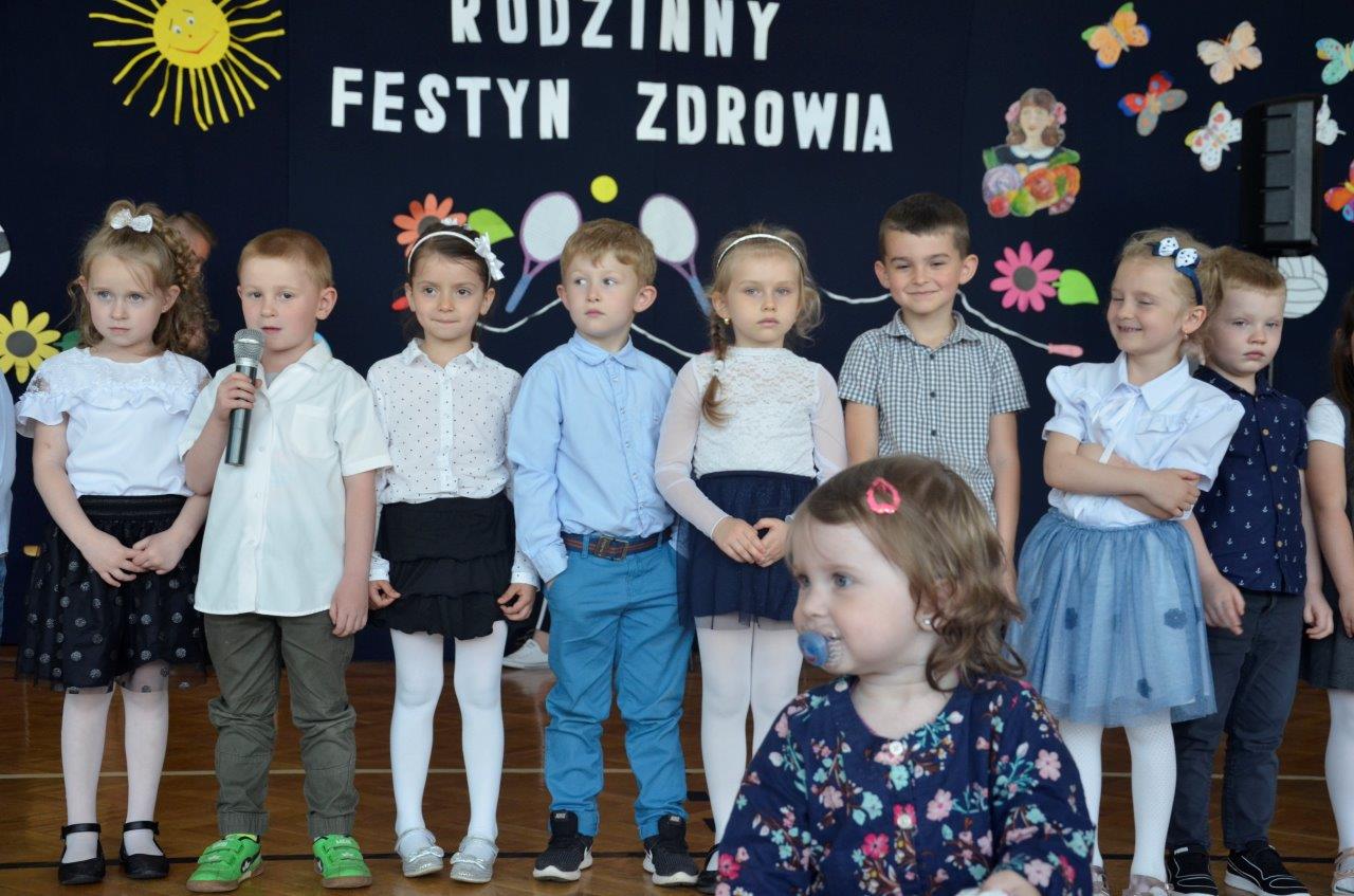 W sobotę, 25 maja, w szkole w Dzikowcu zorganizowano festyn rodzinny [ZDJĘCIA | WIDEO] - Zdjęcie główne