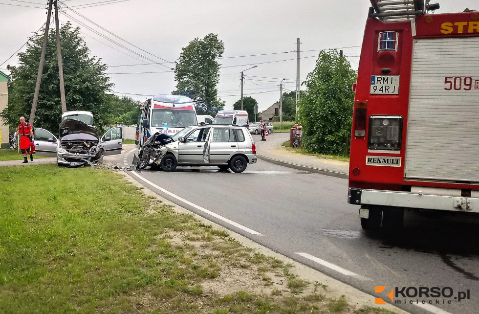 Z PODKARPACIA. Zderzenie dwóch samochodów - Zdjęcie główne