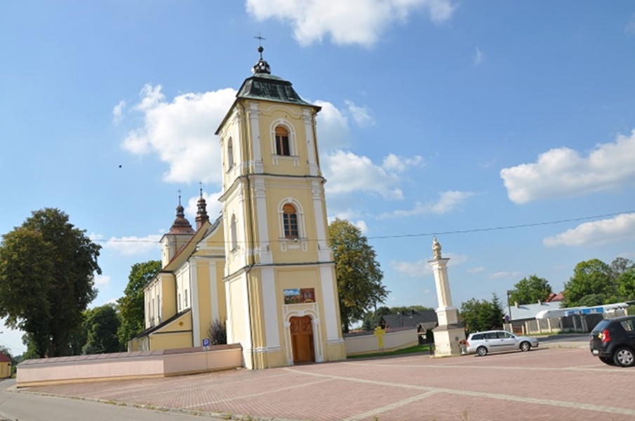 Remont i odrestaurowanie kościoła w Majdanie Królewskim. Co jeszcze zostało tam wykonane?  - Zdjęcie główne